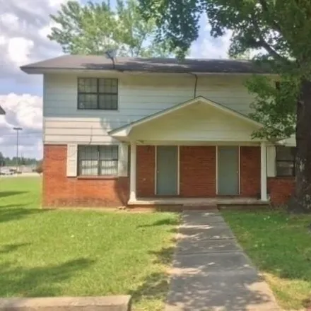 Rent this 2 bed townhouse on 942 McCulloch Street in Beebe, AR 72012