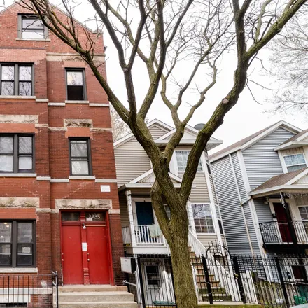 Rent this 3 bed duplex on 2233 West Cullerton Street in Chicago, IL 60608
