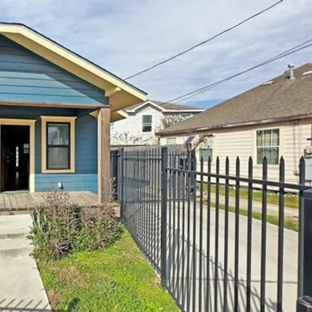 Rent this 2 bed house on 113 North Eastwood Street in Houston, TX 77011