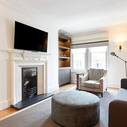 Rent this 1 bed apartment on The Highland in 68 Duke Street, London