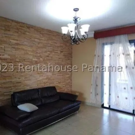 Rent this 3 bed house on Calle 17 Este in Distrito San Miguelito, Panama City
