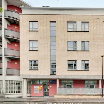 Image 3 - 35 Fann Street, Barbican, London, EC2Y 8DY, United Kingdom - Apartment for sale