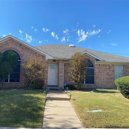 Rent this 3 bed house on 6218 Brookhaven Trail in Arlington, TX 76001