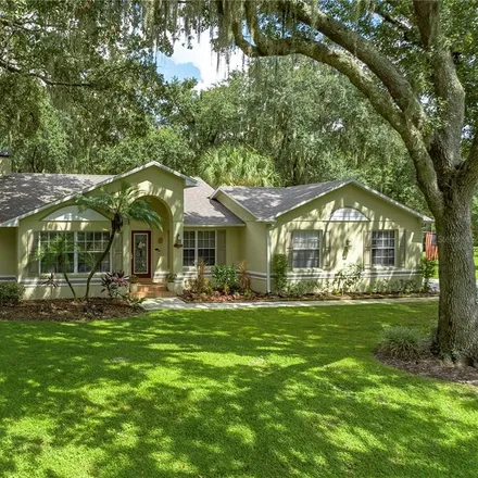 Buy this 3 bed house on 5587 Deer Tracks Trail in Polk County, FL 33811