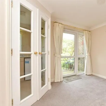 Image 2 - Lower Mead, Redhill, RH1 2FG, United Kingdom - Apartment for sale