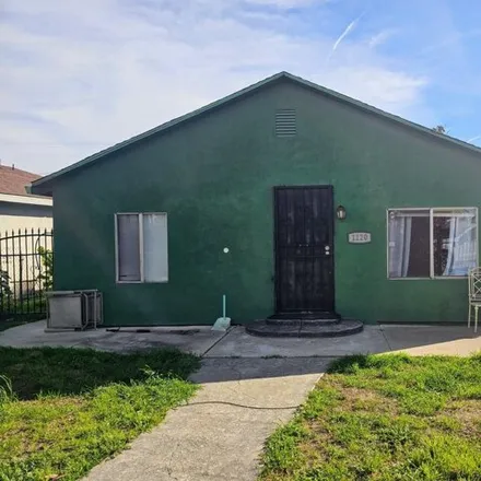 Buy this 3 bed house on 1292 Inyo Avenue in Modesto, CA 95358