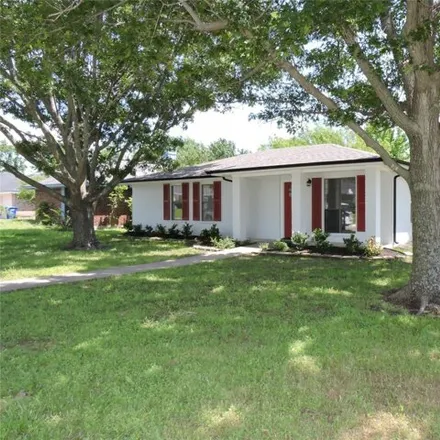 Image 2 - 384 Rustic Meadow Drive, Royse City, TX 75189, USA - House for sale