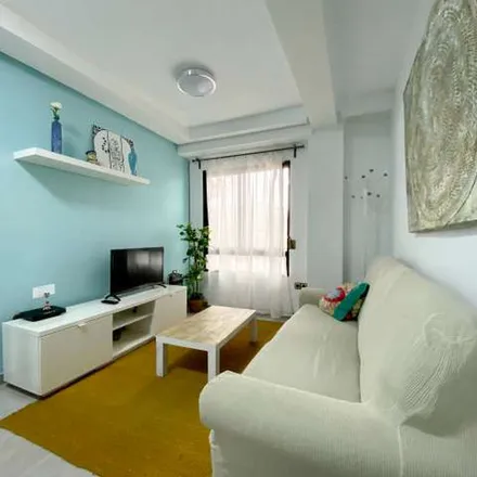 Image 3 - Repsol, Carrer de les Moreres, 58, 46024 Valencia, Spain - Apartment for rent