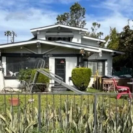 Buy this 3 bed house on 2237 West Boulevard in Los Angeles, CA 90016