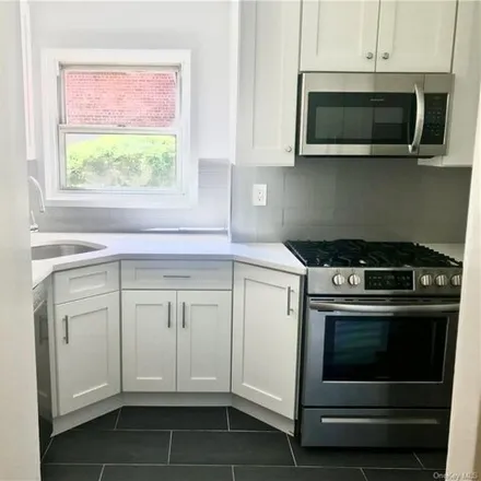 Rent this 2 bed condo on 330 South Broadway in Village of Tarrytown, NY 10591