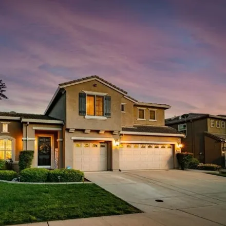 Buy this 5 bed house on 643 Farmington Lane in Lincoln, CA 95648