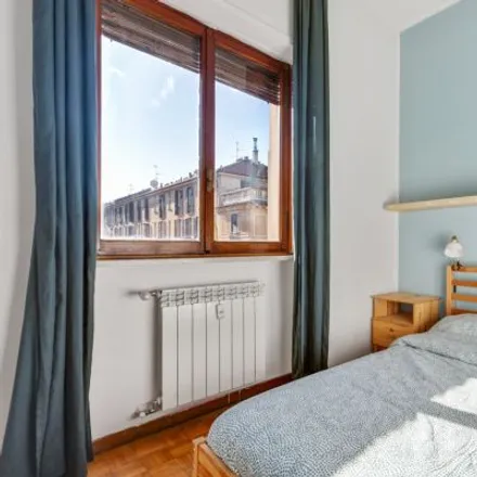 Rent this 6 bed room on Liceo classico Giovanni Berchet in Via della Commenda, 20122 Milan MI