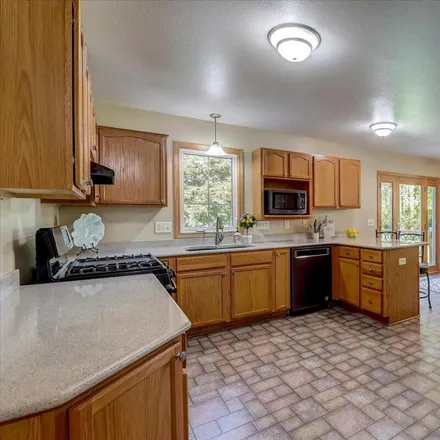 Image 7 - White Oak Circle, Jackson, Washington County, WI 53037, USA - House for sale