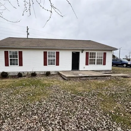 Rent this 3 bed house on 403 East 7th Street in Hardinsburg, Breckinridge County