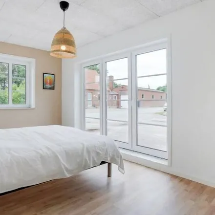 Rent this 1studio house on 6280 Højer