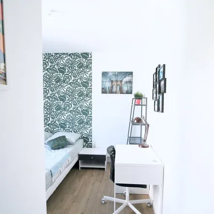 Rent this 1 bed apartment on Fondation Roguet in Allée Jules Cusinberche, 92110 Clichy