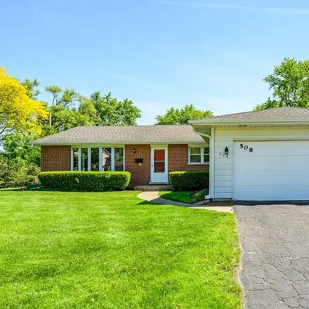 Buy this 3 bed house on East Knob Hill Drive in Arlington Heights, IL 60004