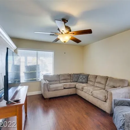 Image 9 - 9473 Coral Berry Street, Paradise, NV 89123, USA - Loft for sale