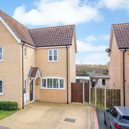 Buy this 3 bed house on 17 Emma Girling Close in Hadleigh, IP7 6FH