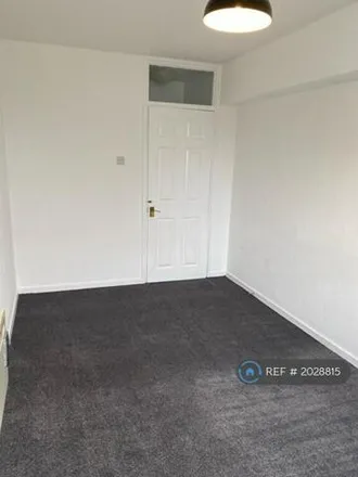 Image 5 - Hobs Road, Lichfield, WS13 6SZ, United Kingdom - Apartment for rent