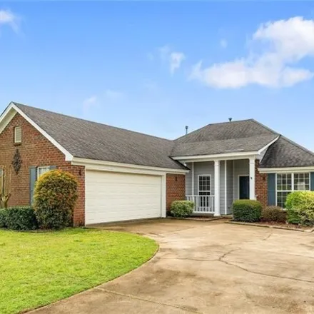 Rent this 3 bed house on 636 Little Farm Road in Prattville, AL 36066