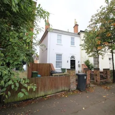 Rent this 4 bed townhouse on Willes Road in Royal Leamington Spa, CV31 1BT