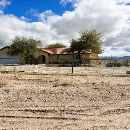 Buy this 3 bed house on 5677 Redwall Drive in Golden Valley, AZ 86413