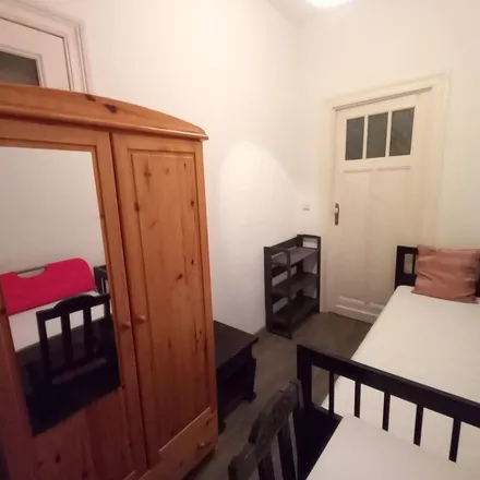 Rent this 1 bed apartment on Avenue Sleeckx - Sleeckxlaan 28 in 1030 Schaerbeek - Schaarbeek, Belgium
