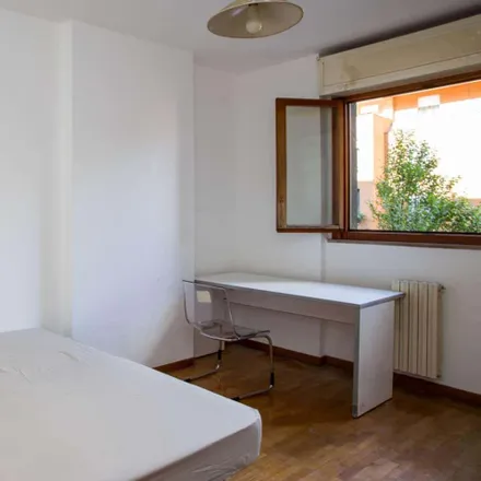 Rent this 5 bed room on Via Adalberto Garelli in 20142 Milan MI, Italy