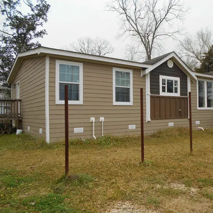 Buy this 3 bed house on 925 South Gustan Street in Sour Lake, Hardin County