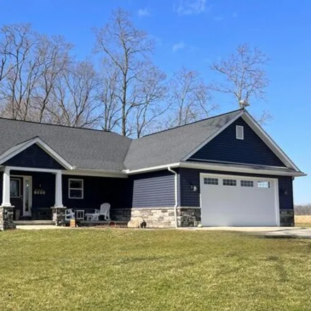 Buy this 4 bed house on 7875 Fry Road in Pleasant Township, OH 43050