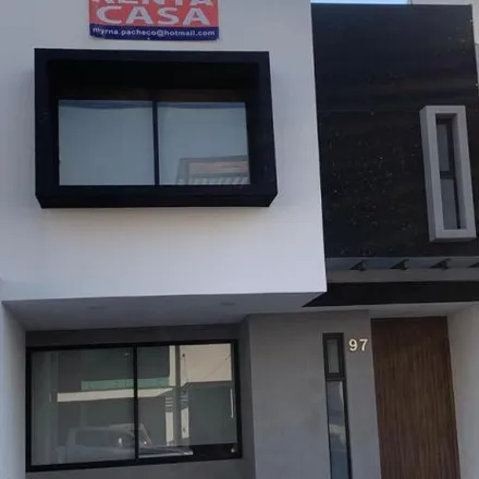 Rent this 3 bed house on Avenida 15 de Mayo 4113 in 72060 Puebla City, PUE