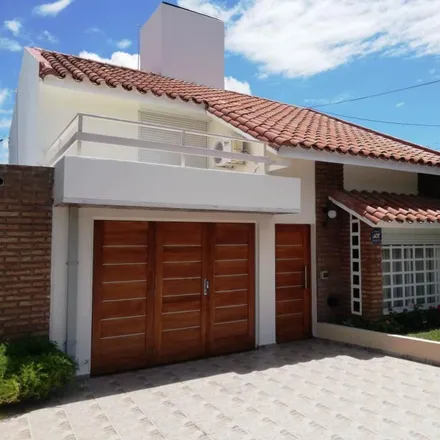 Buy this studio house on unnamed road in Departamento Punilla, Villa Parque Siquiman