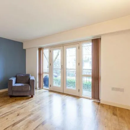 Buy this 1 bed apartment on 203-241 Jamaica Street in Ratcliffe, London