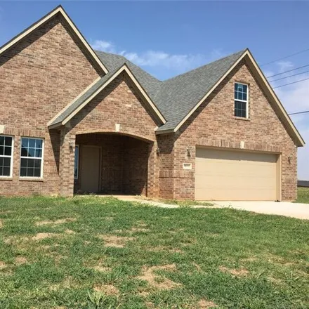 Buy this 3 bed house on 1810 West Commerce Road in Clinton, OK 73601