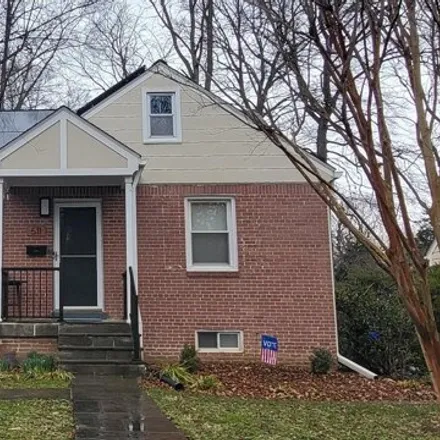 Rent this 4 bed house on 511 Mansfield Road in Silver Spring, MD 20910