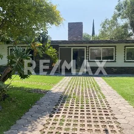 Rent this 2 bed house on Calle de las Acacias in 53230 Ciudad Satélite, MEX