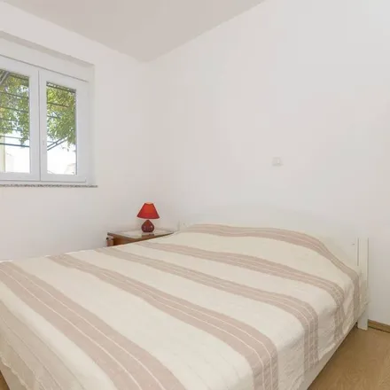 Image 3 - Vodice, Drašnice, Split-Dalmatia County, Croatia - Apartment for rent