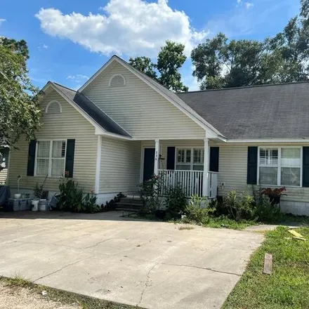 Buy this 3 bed house on 286 14th Street in Apalachicola, FL 32320