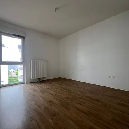 Rent this 3 bed apartment on 98 Rue du Maréchal Foch in 67380 Lingolsheim, France
