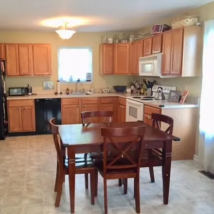 Image 4 - unnamed road, Plumsteadville, Plumstead Township, PA 18949, USA - Apartment for rent