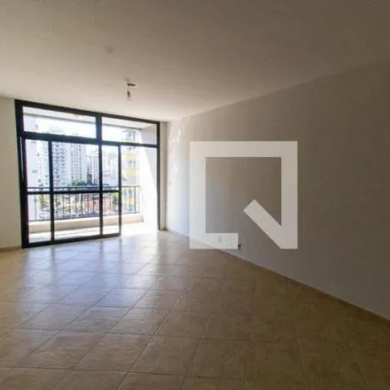 Rent this 3 bed apartment on Avenida Sete de Setembro 192 in Icaraí, Niterói - RJ