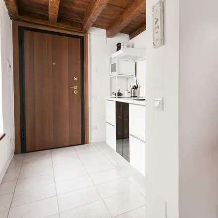Image 7 - Via Mortara, 5, 20144 Milan MI, Italy - Apartment for rent