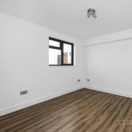 Image 6 - Thornhill Avenue, Patcham, BN1 8RD, United Kingdom - Duplex for sale