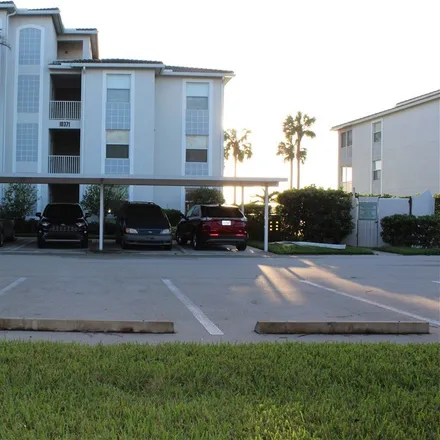 Buy this 2 bed condo on 10371 Butterfly Palm Drive in Fort Myers, FL 33966