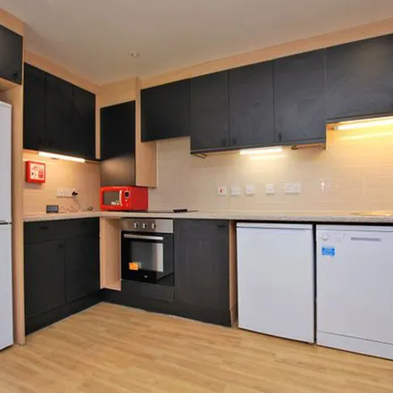 Rent this 7 bed apartment on 57 Broomfield in Guildford, GU2 8LH