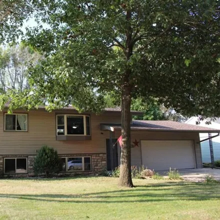 Buy this 4 bed house on 312 9th Street Southwest in Spencer, IA 51301