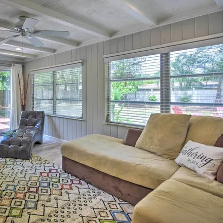 Rent this 2 bed house on Sarasota