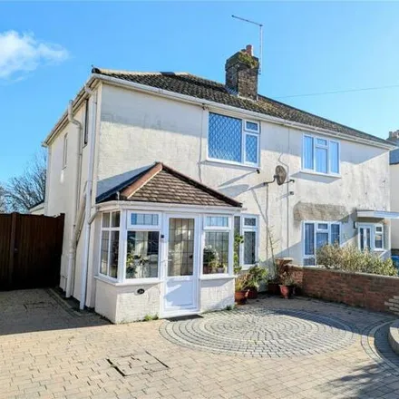 Buy this 3 bed duplex on Oakfield Road in Poole, BH15 3BG