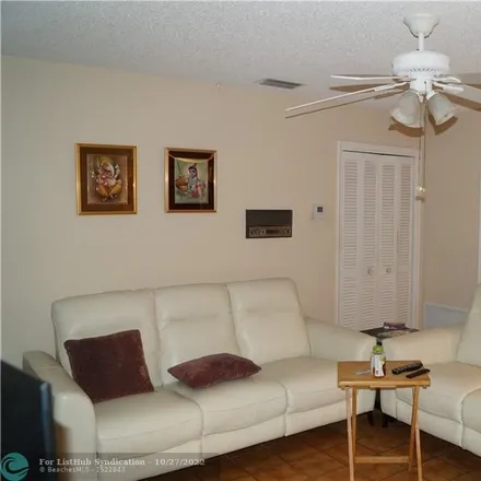 Image 7 - 2971 Northwest 106th Avenue, Coral Springs, FL 33065, USA - House for sale